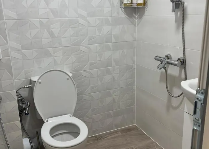 White House - Lux * هاسكوفو